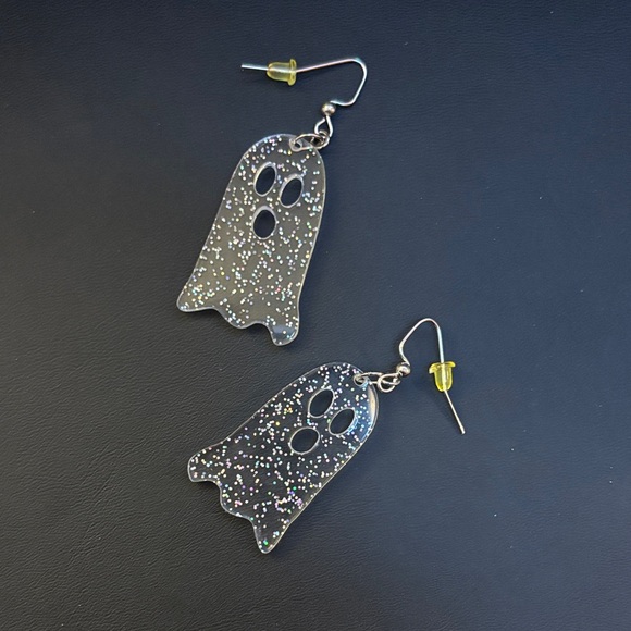 Jewelry - Sparkly Ghost Earrings